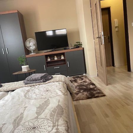 Garzon/ Studio Apartment Sahy Ngoại thất bức ảnh