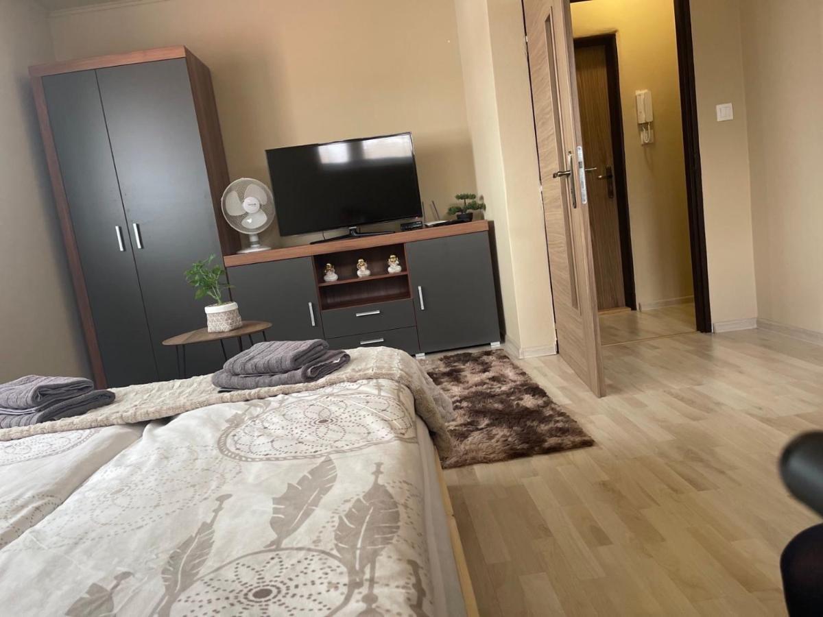 Garzon/ Studio Apartment Sahy Ngoại thất bức ảnh